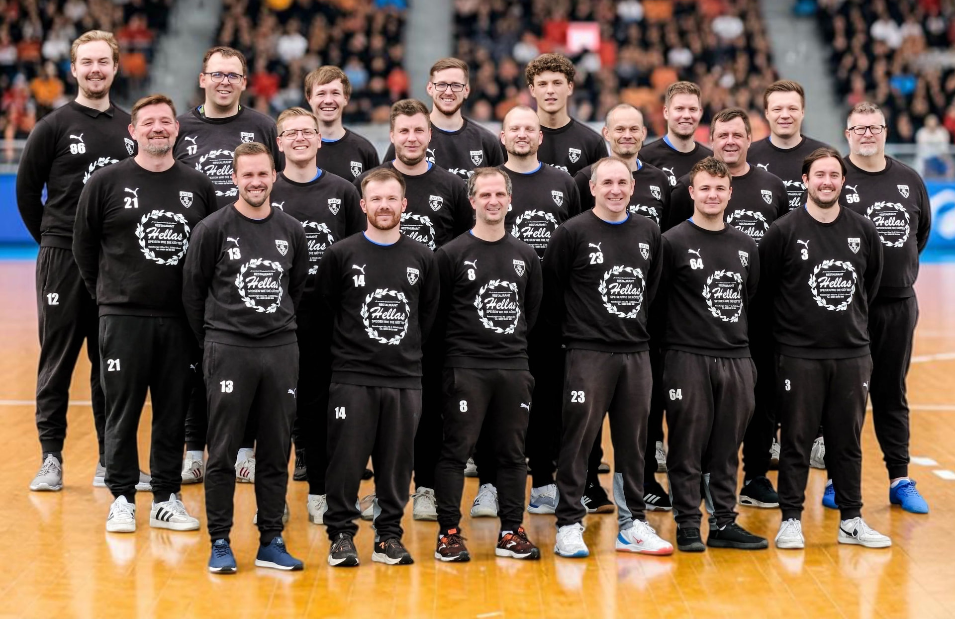 Mannschaft des BHC in der Halle